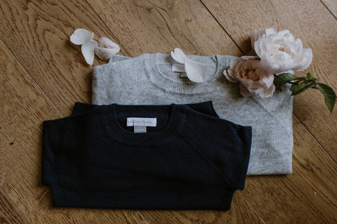 Cashmere Sweater in Navy Blue